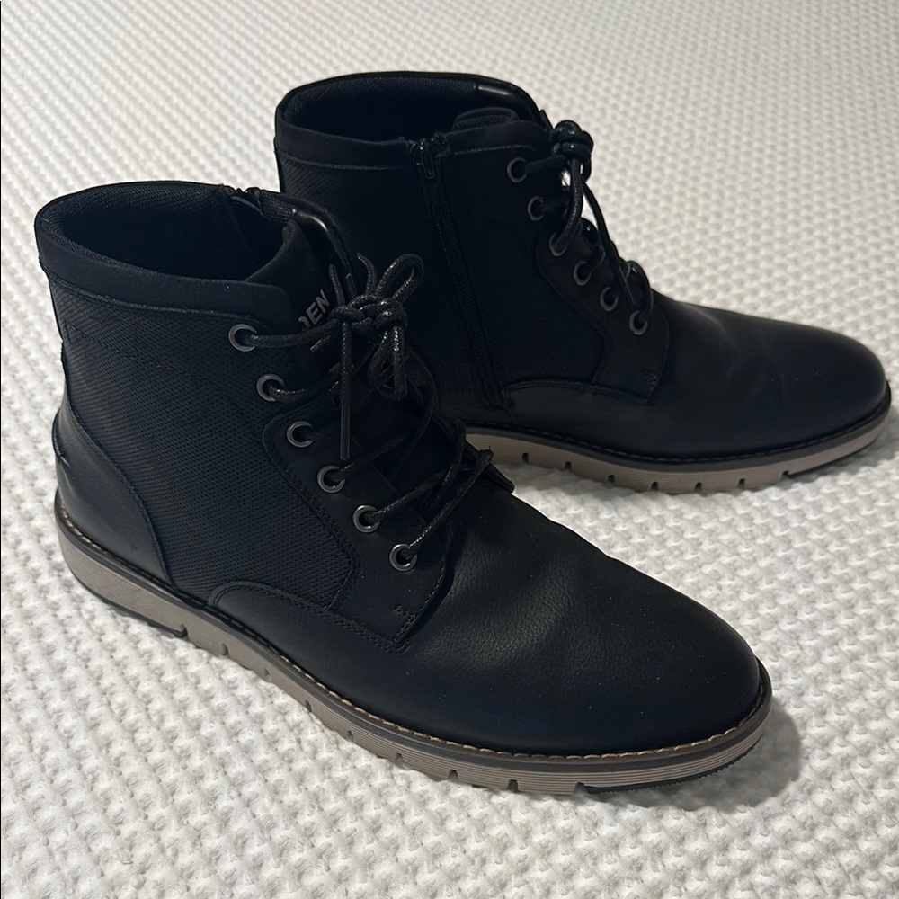 Steve Madden Black Lace-Up Boots w/Side Zipper. Size 10, Worn Once.